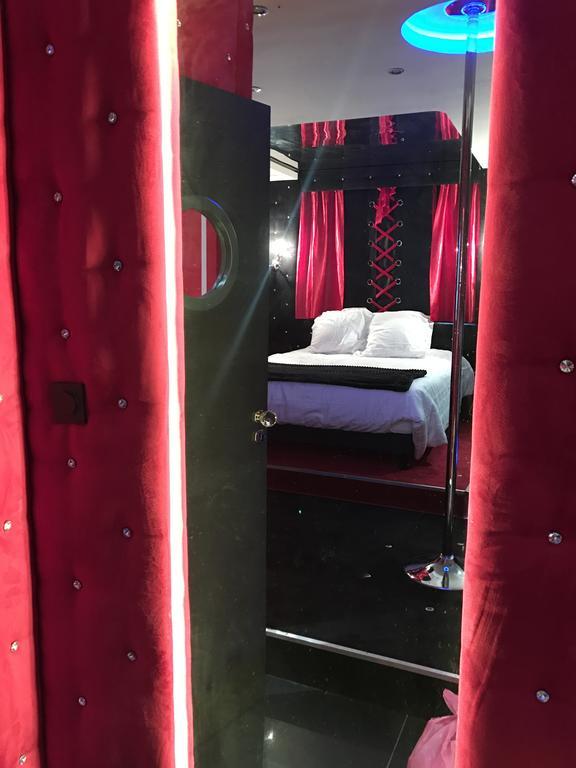 Le Cabaret Vip Spa Lyon Eksteriør billede